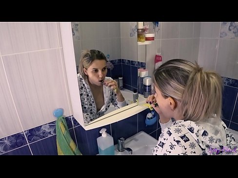 ❤️ פריצה עם צעירים בפיג'מה מסתיימים אוראלי בהצטיינות בתחת - לי שחור ️ סרטון מזוין  בפורנו iw.hentaibar.ru ❤